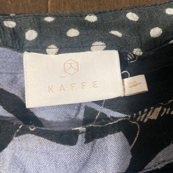 Kaffe Size Small 3 4 Sleeve Blouse Black with White and Blue floral eyelet - Picture 2 of 3